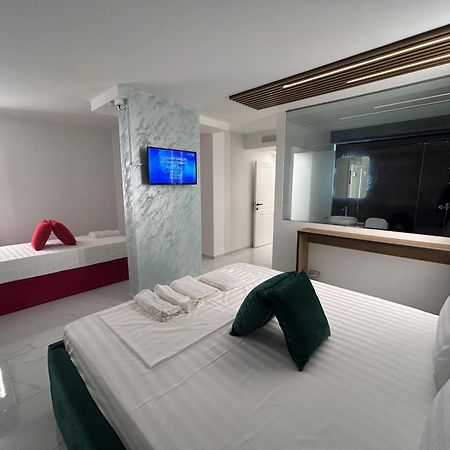 Comfort Hotel ストルガ エクステリア 写真