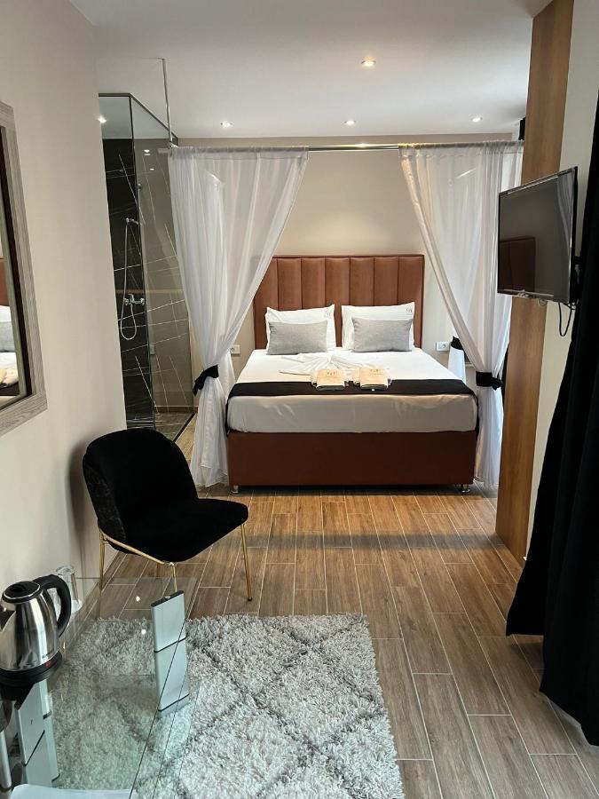 Comfort Hotel ストルガ エクステリア 写真