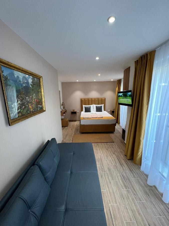 Comfort Hotel ストルガ エクステリア 写真