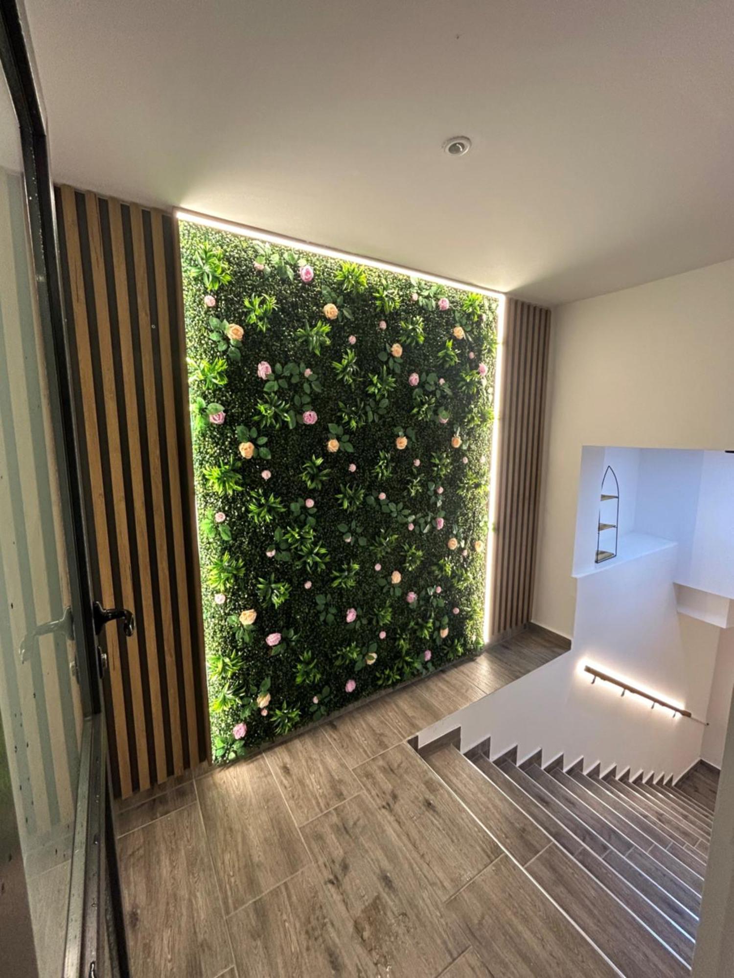 Comfort Hotel ストルガ エクステリア 写真