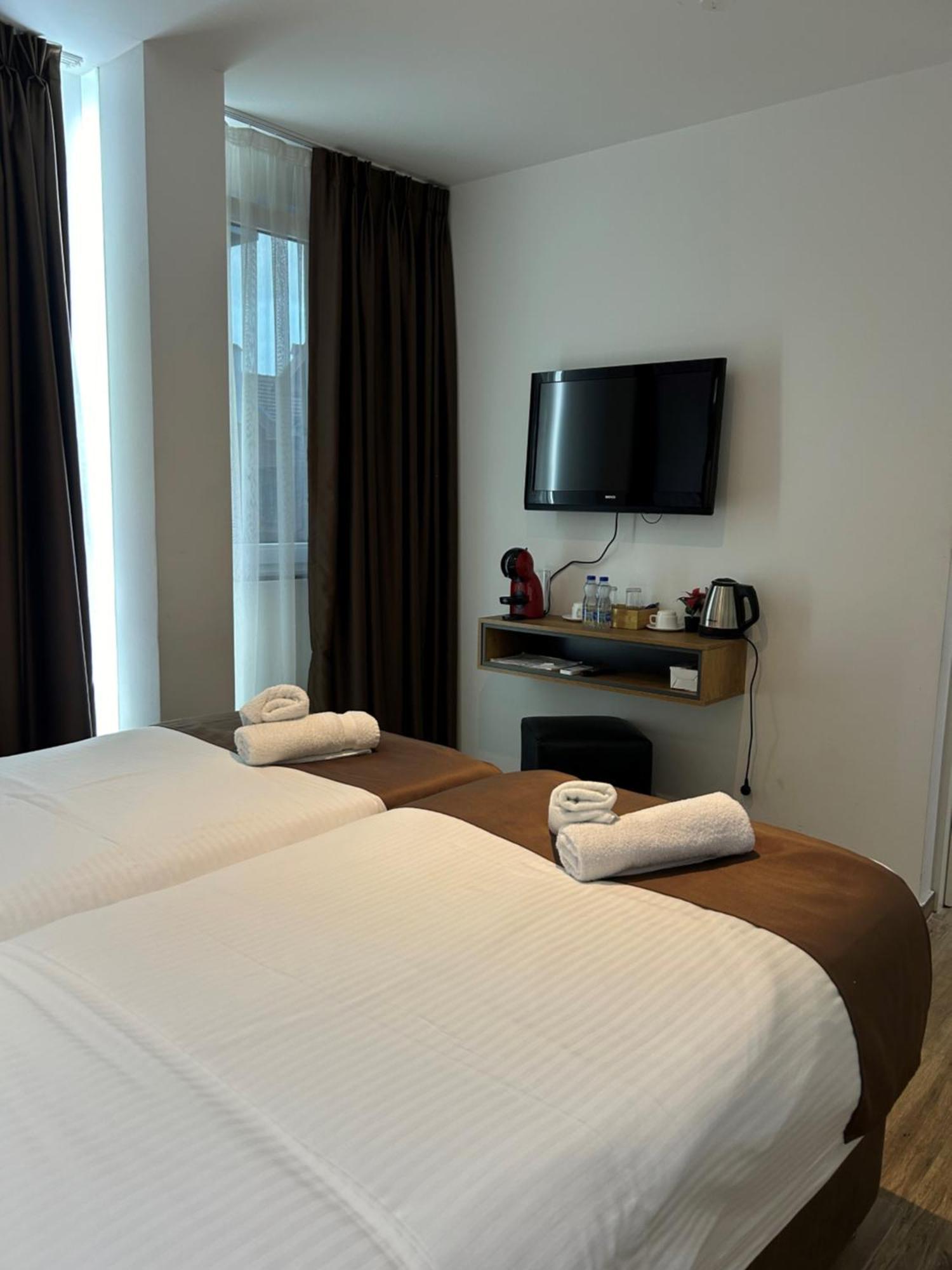Comfort Hotel ストルガ エクステリア 写真