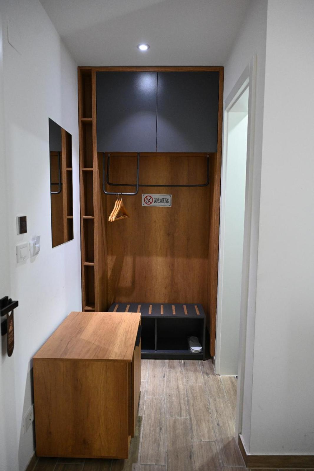Comfort Hotel ストルガ エクステリア 写真