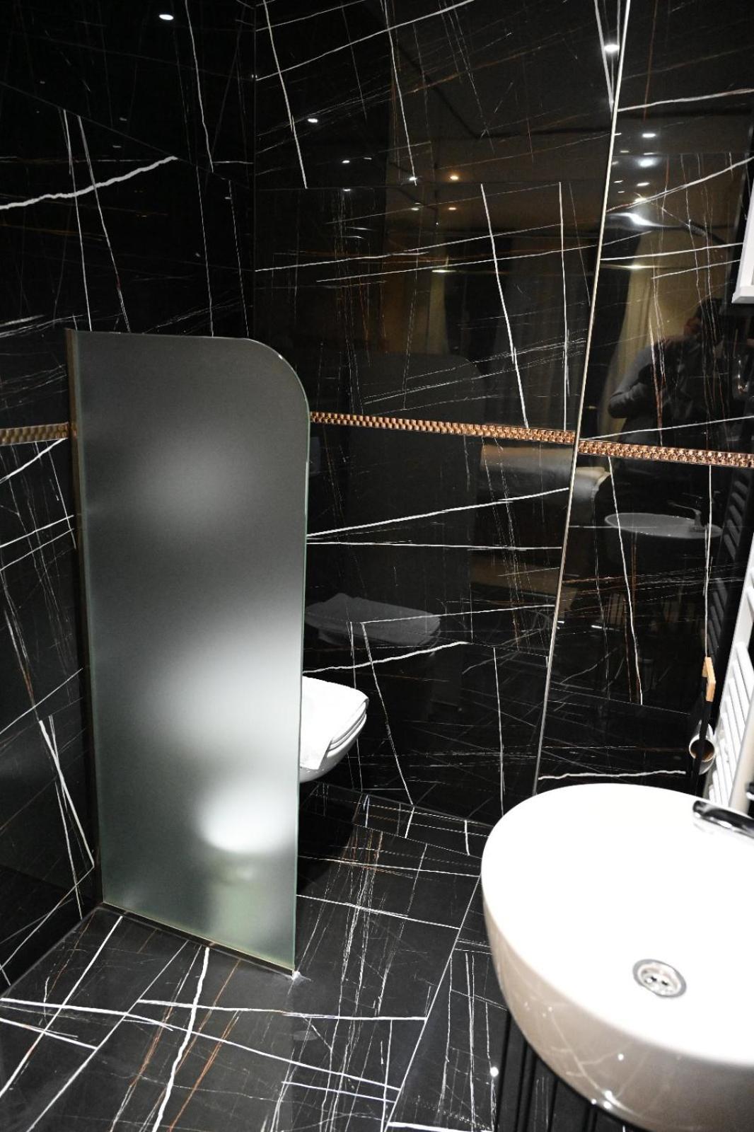Comfort Hotel ストルガ エクステリア 写真
