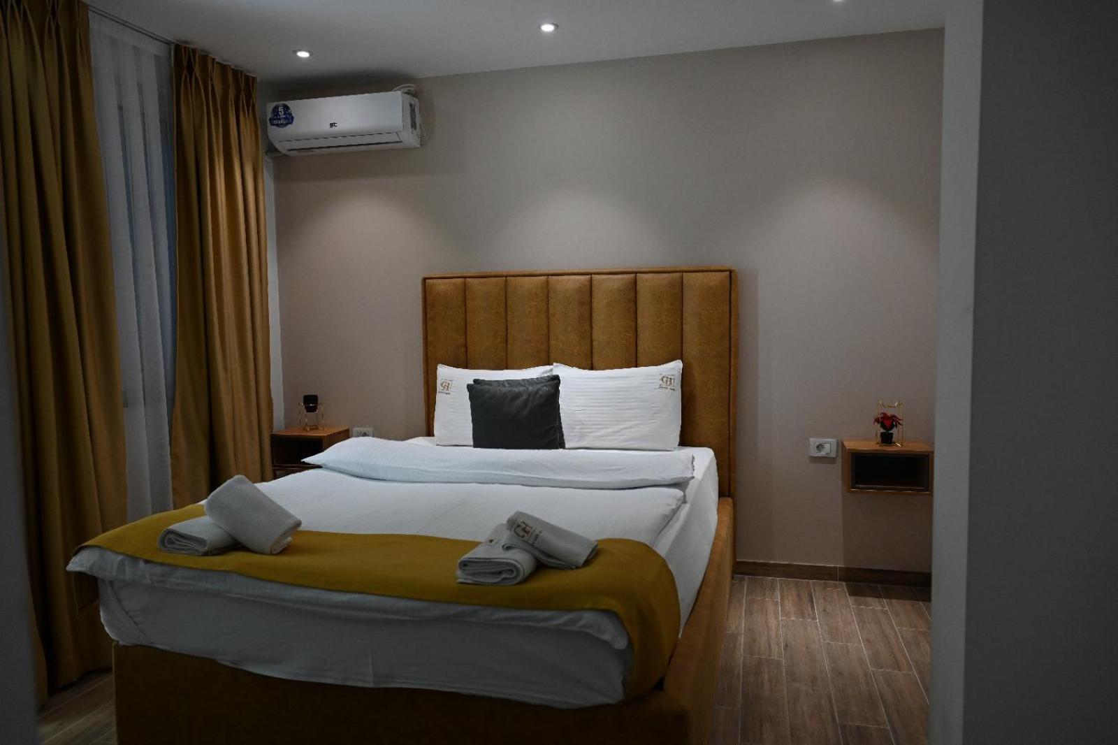 Comfort Hotel ストルガ エクステリア 写真